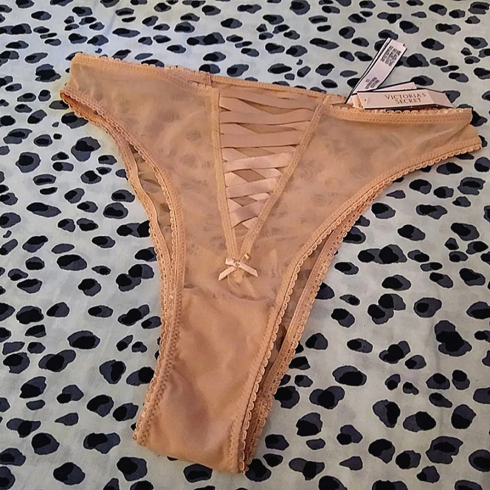 VS dream angels Brazilian Cross Lace Thong